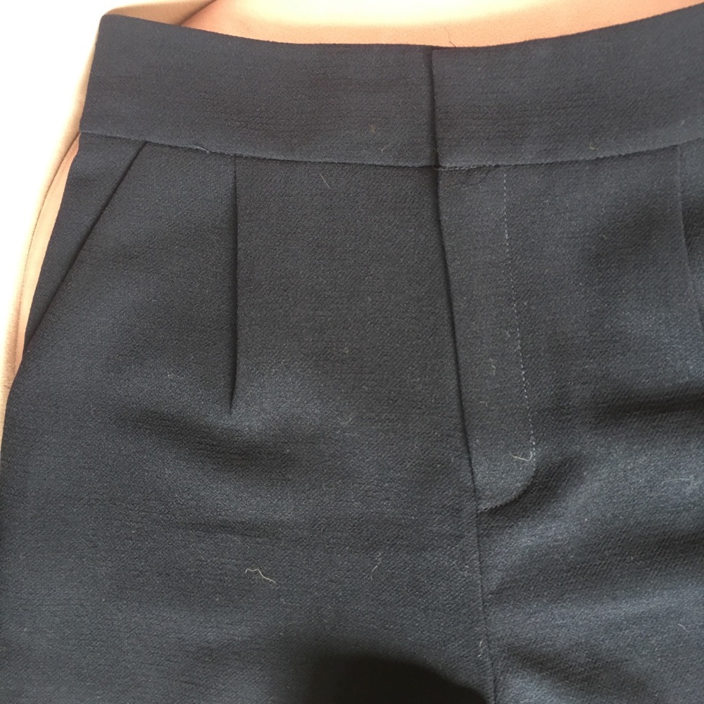 F21 Navy pleated high waisted shorts - Picture 2 of 8